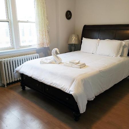 Cozy Private Rm Heart Of North York Free Parking Full Kitchen Close To Downtown Apartment Toronto Ngoại thất bức ảnh