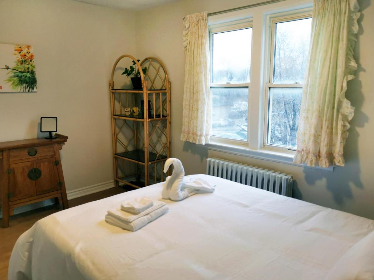 Cozy Private Rm Heart Of North York Free Parking Full Kitchen Close To Downtown Apartment Toronto Ngoại thất bức ảnh