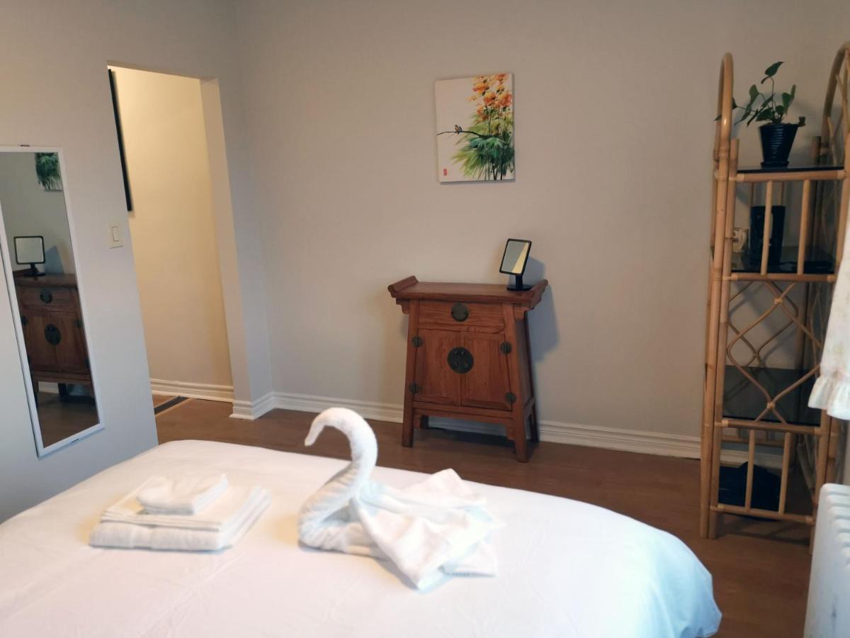 Cozy Private Rm Heart Of North York Free Parking Full Kitchen Close To Downtown Apartment Toronto Ngoại thất bức ảnh